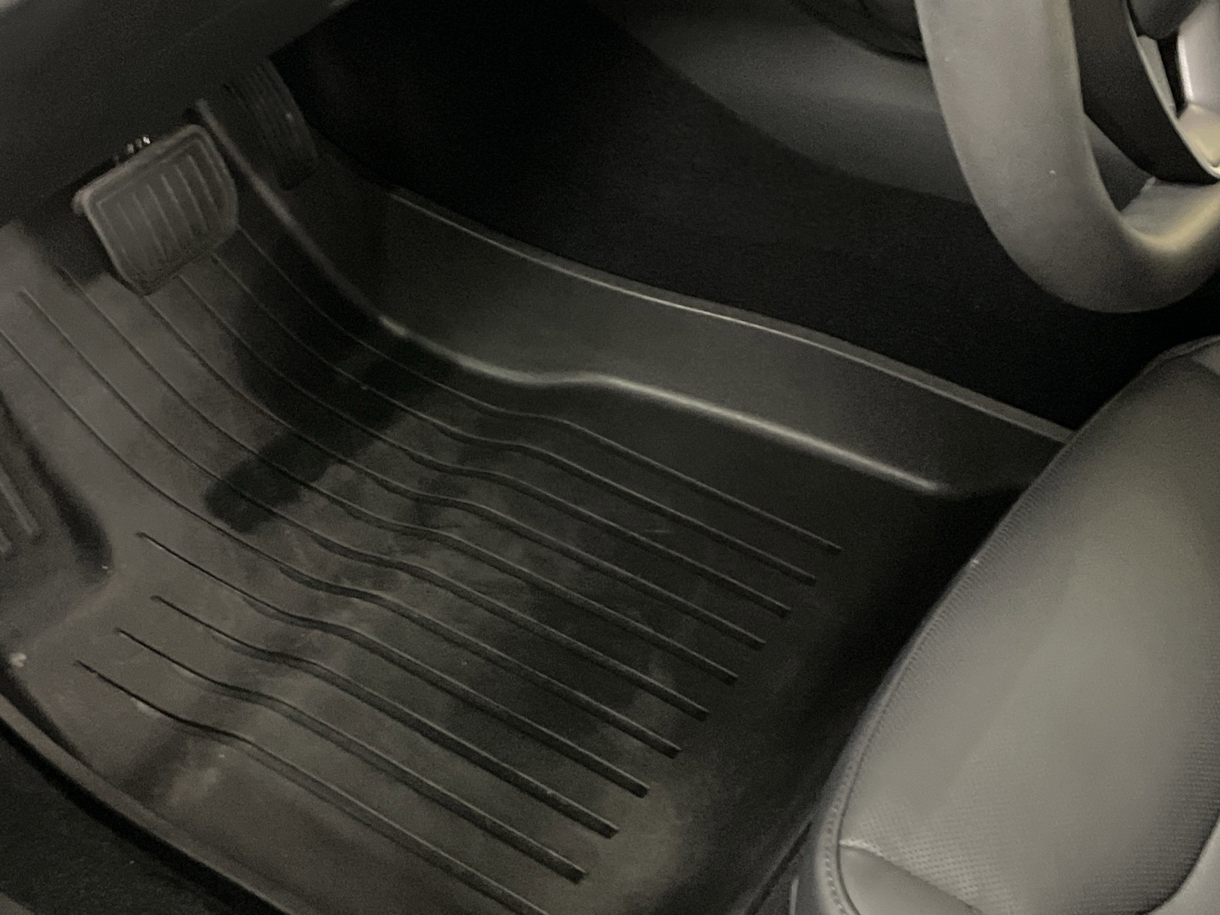 Used 2025 Tesla Model 3 Long Range image 17