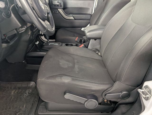 Used 2015 Jeep Wrangler Sport image 12