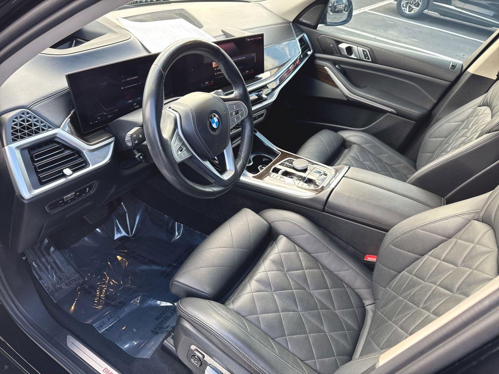 Used 2023 BMW X7 xDrive40i w/ Premium Package image 10