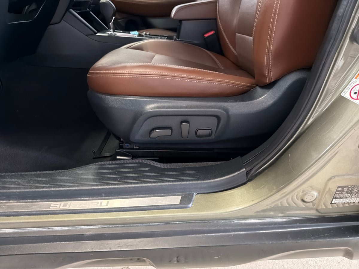 Used 2019 Subaru Outback 2.5i Touring AWD/4WD image 21