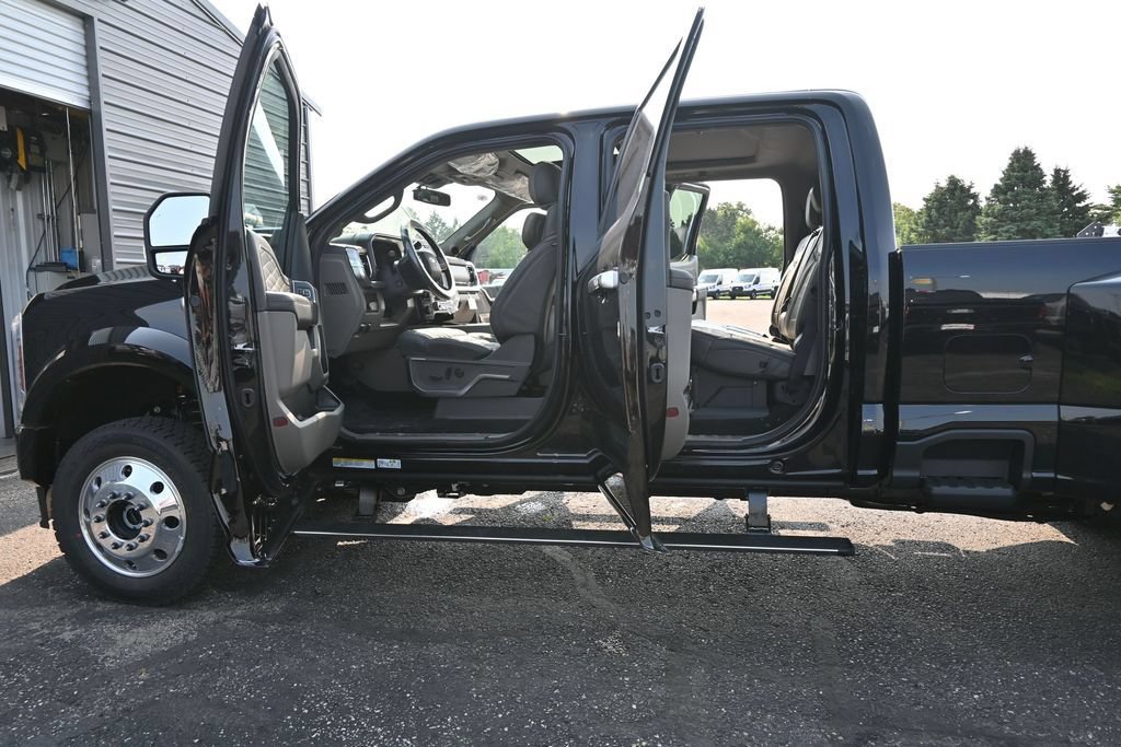 New 2026 Ford F450 Platinum w/ Platinum Plus Package AWD/4WD image 97