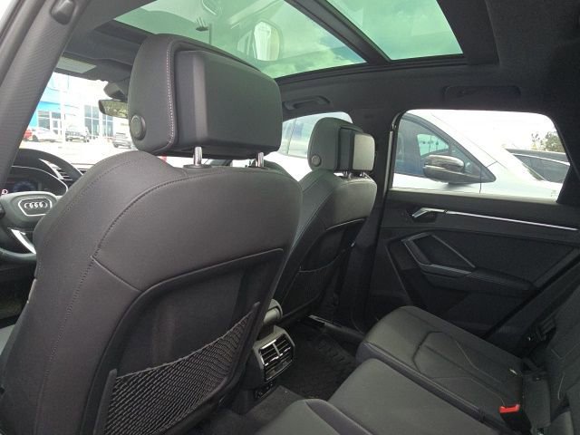 Used 2021 Audi Q3 2.0T Premium Plus image 27