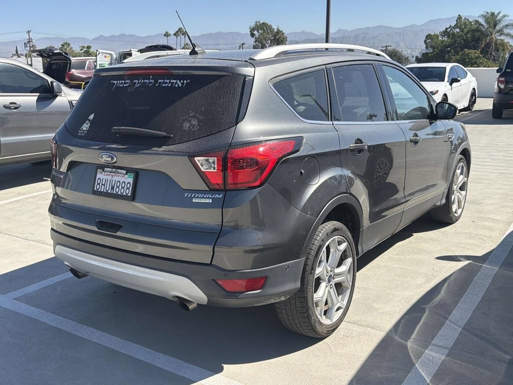 Used 2019 Ford Escape Titanium FWD image 21