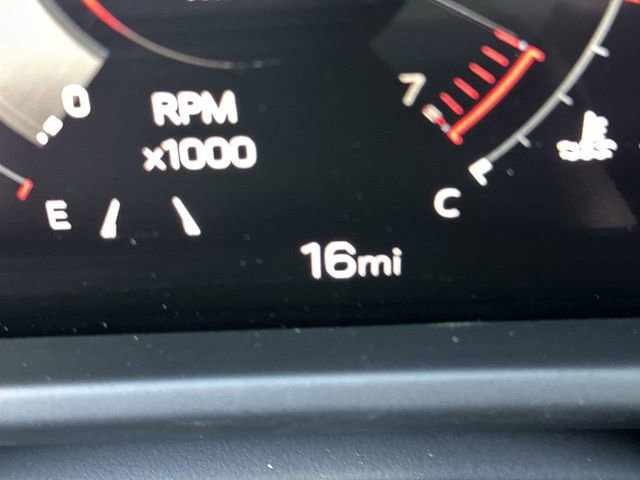 Used 2025 GMC Acadia AT4 w/ LPO, All-Weather Package image 12