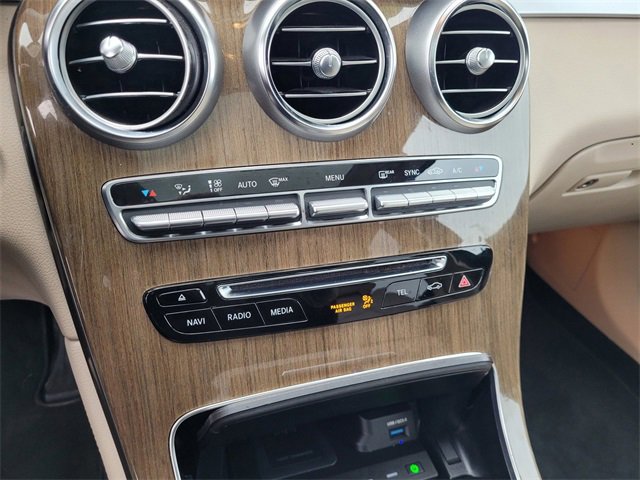 Used 2019 Mercedes-Benz GLC 300 4MATIC image 16