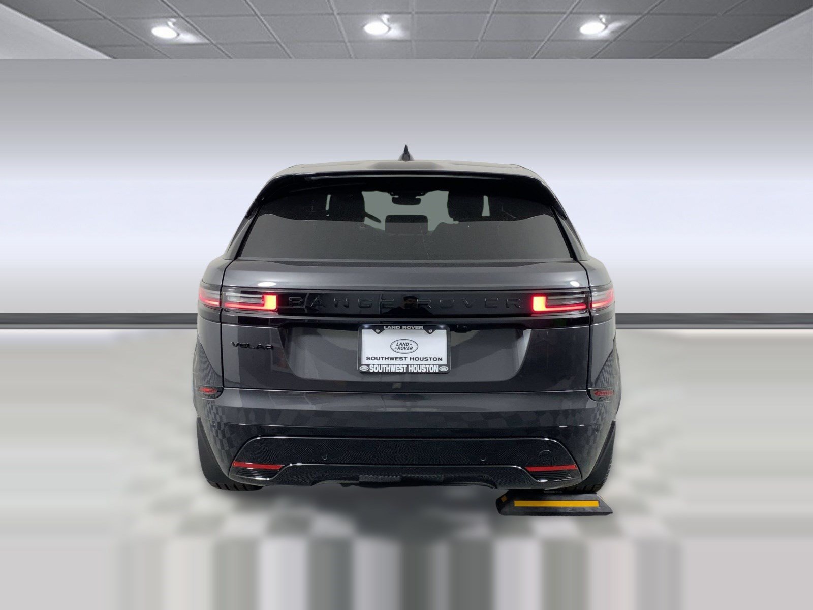 Used 2026 Land Rover Range Rover Velar Dynamic SE AWD/4WD image 9