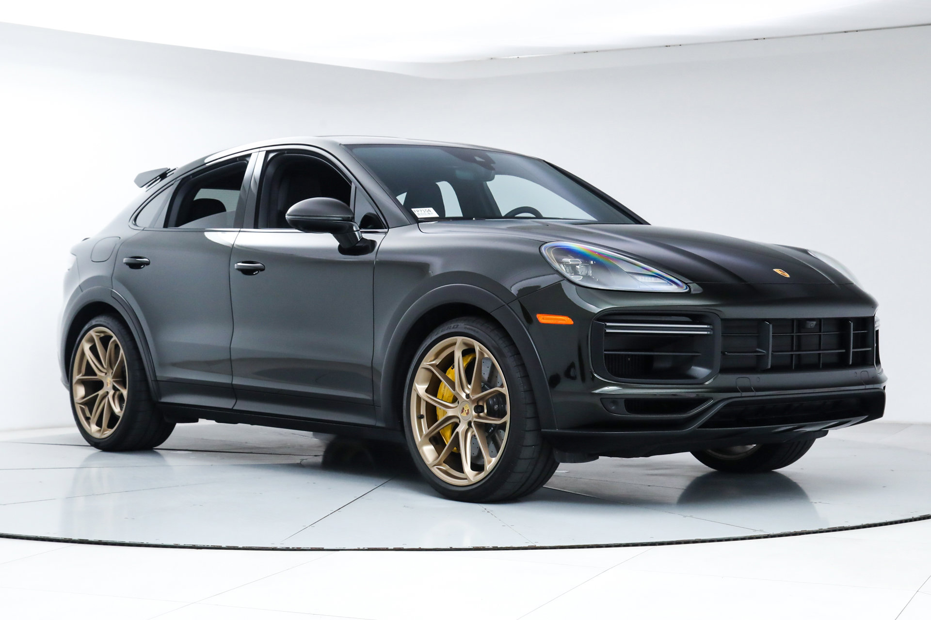 Used 2022 Porsche Cayenne Turbo GT image 7