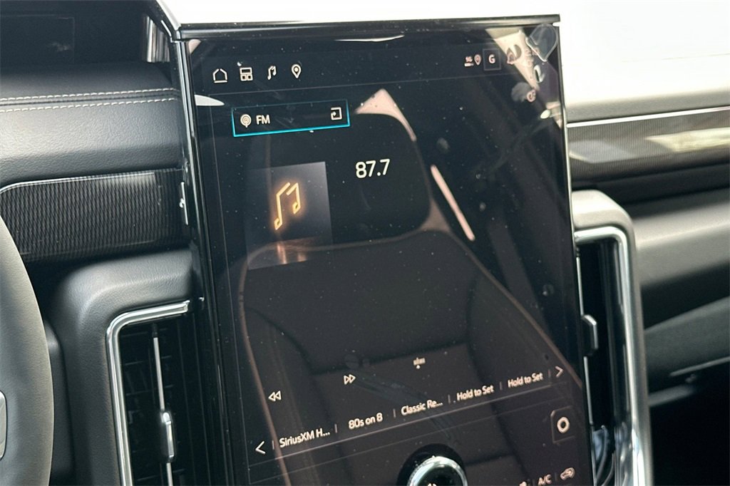 New 2026 GMC Yukon XL Elevation w/ Elevation Premium Package image 18