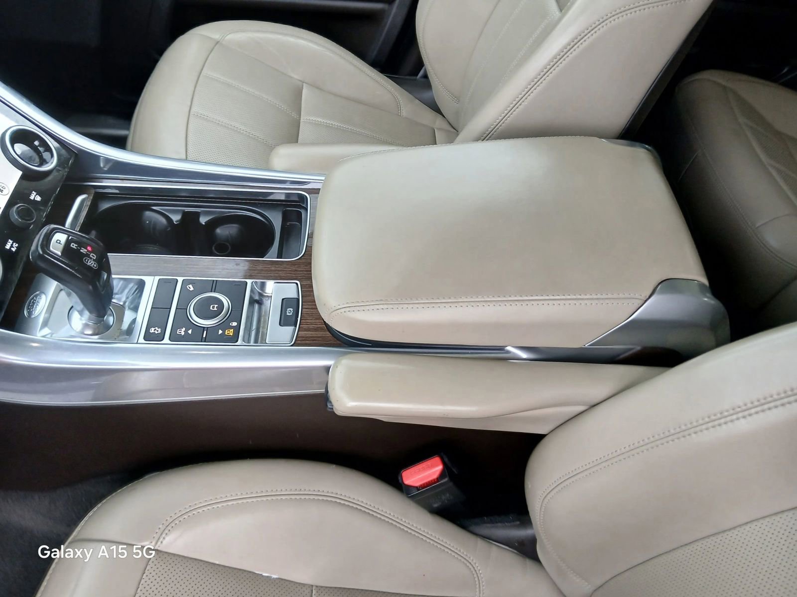 Used 2019 Land Rover Range Rover Sport HSE AWD/4WD image 8