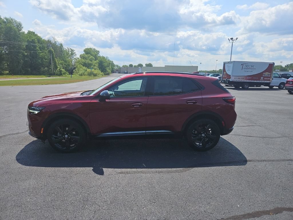 Used 2023 Buick Envision Essence w/ Sport Touring Package FWD image 4