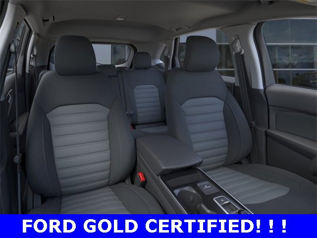 Used 2024 Ford Edge SE w/ Black Appearance Package image 10