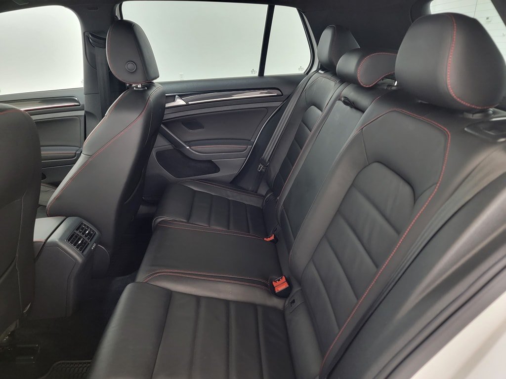 Used 2016 Volkswagen GTI SE FWD image 13