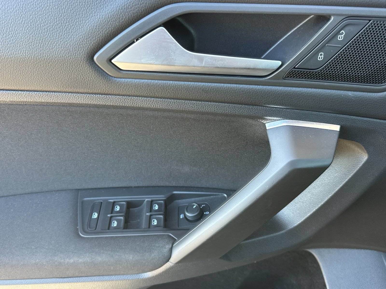Used 2021 Volkswagen Tiguan S AWD/4WD image 11