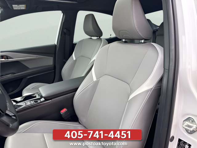 Used 2025 Toyota Camry SE w/ Multimedia Upgrade Package FWD image 19