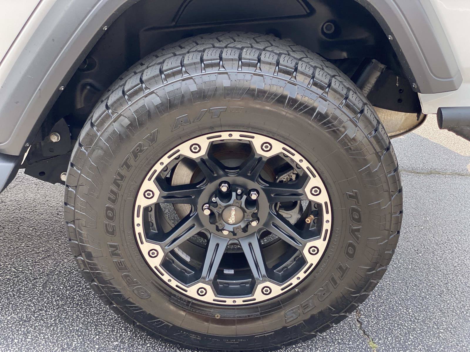 Used 2018 Jeep Wrangler Unlimited Sport AWD/4WD image 13