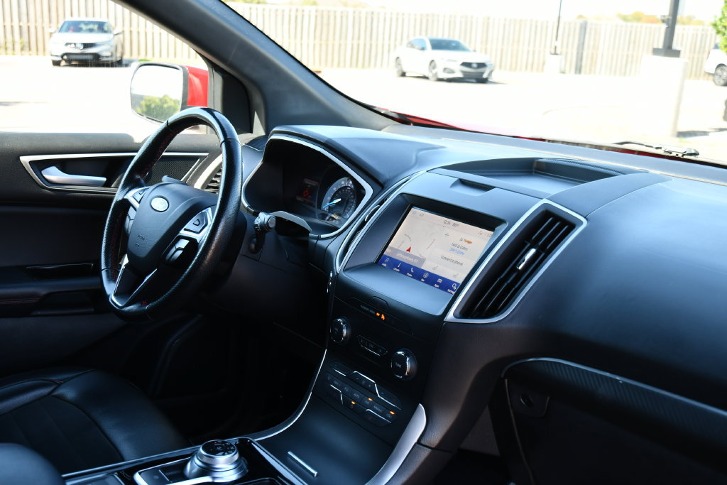 Used 2020 Ford Edge ST-Line FWD image 41