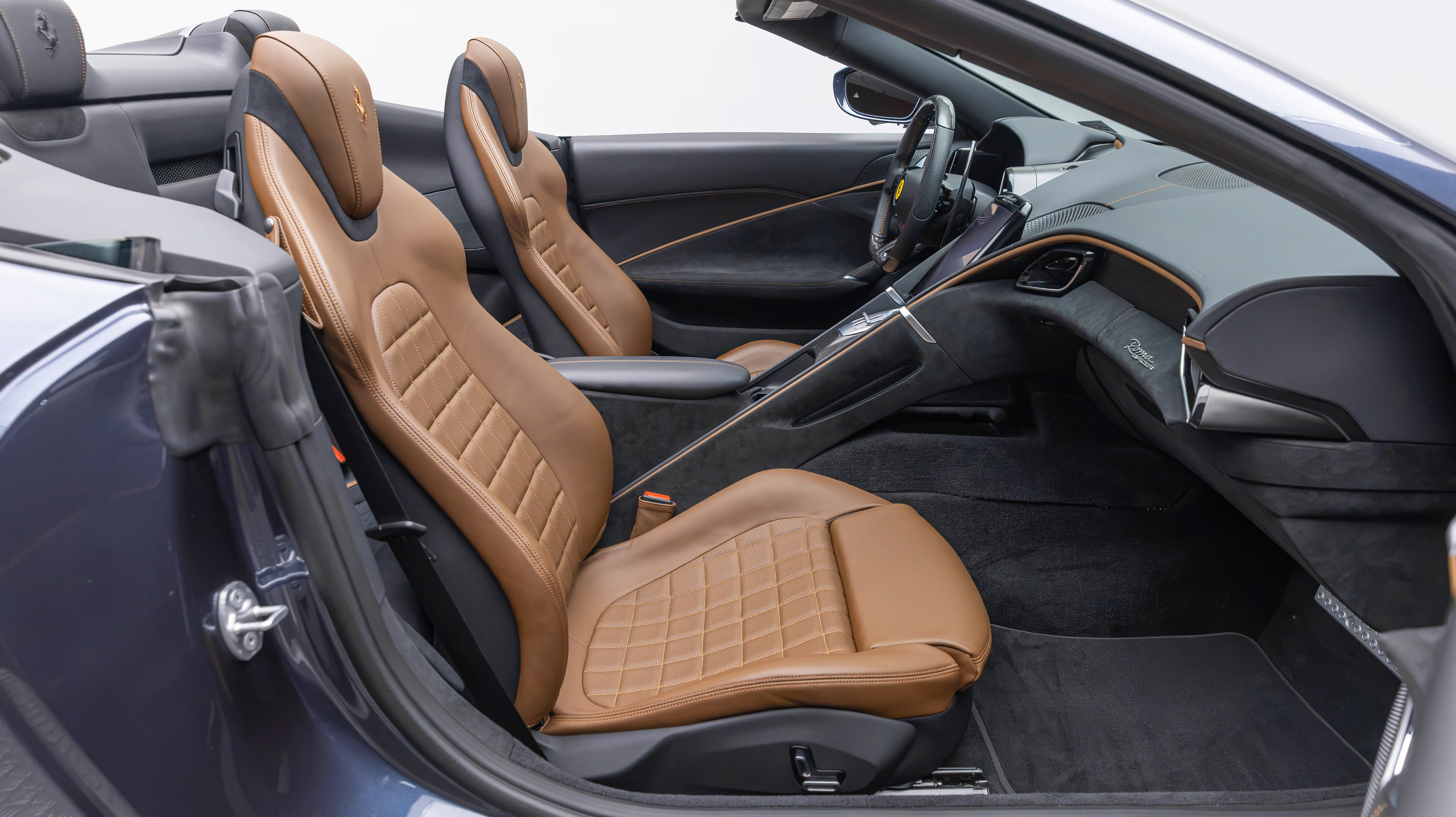 Certified 2024 Ferrari Roma Spider RWD image 25