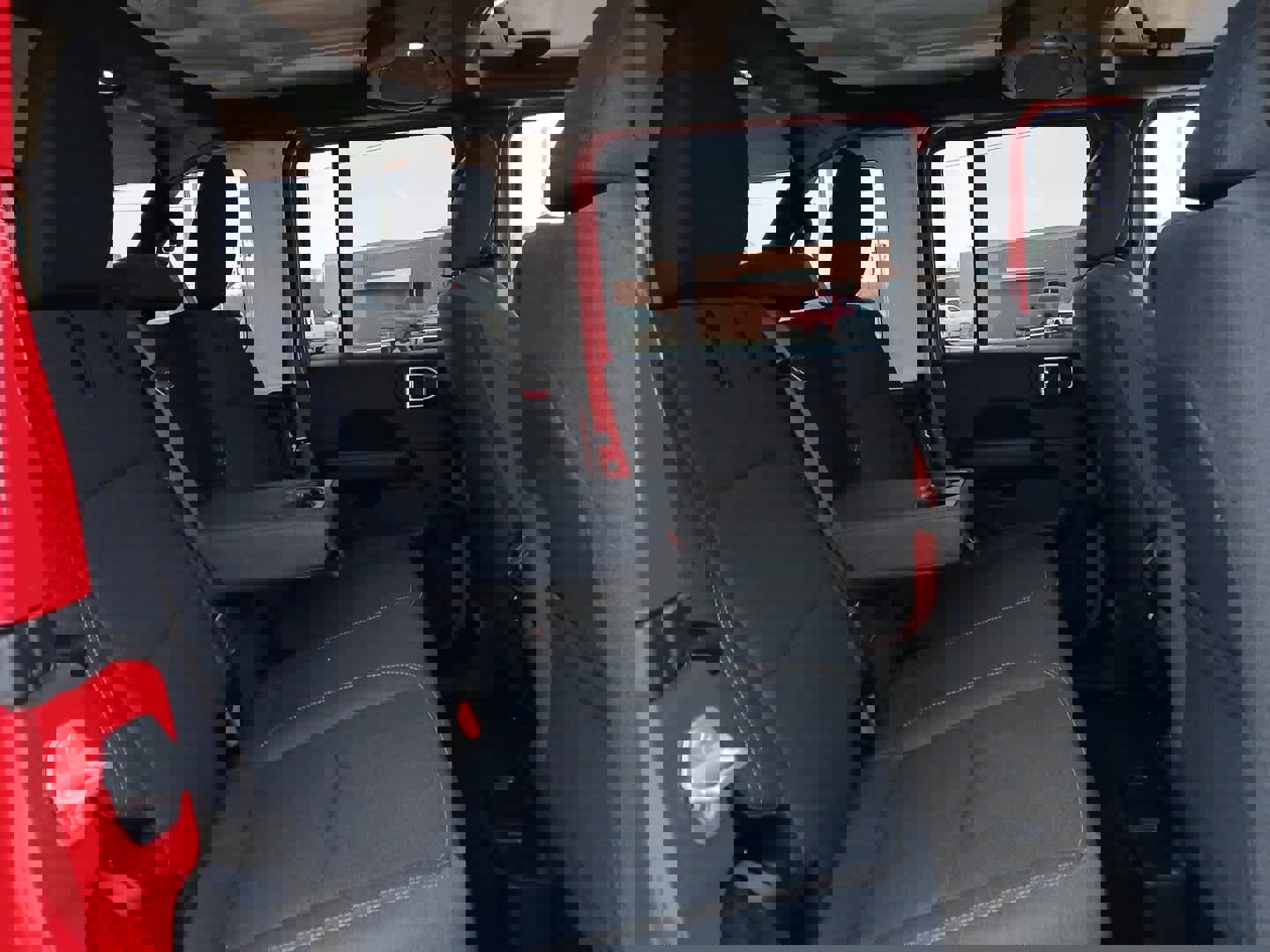 Used 2025 Jeep Wrangler Sahara image 50