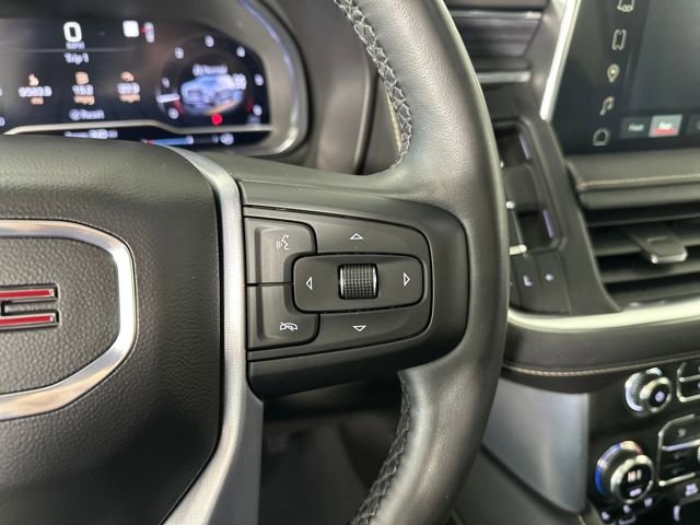 Used 2023 GMC Yukon XL SLT w/ SLT Premium Package image 16