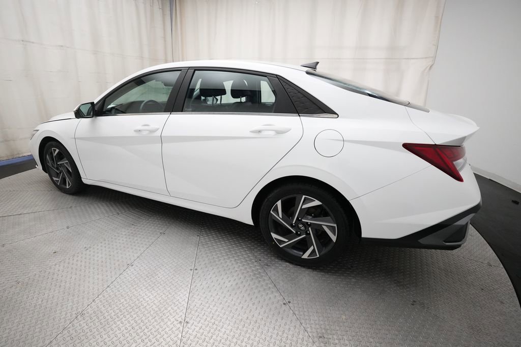 Used 2024 Hyundai Elantra Limited FWD image 33