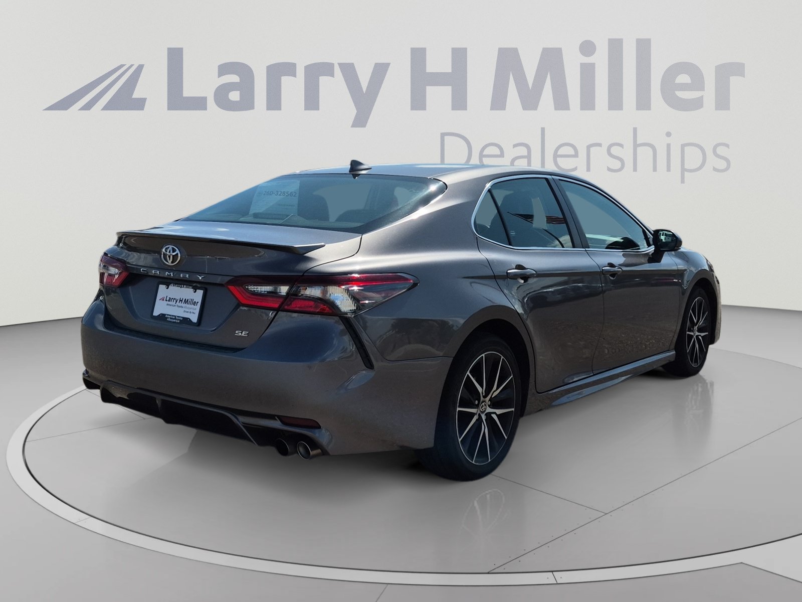 Used 2024 Toyota Camry SE FWD image 5