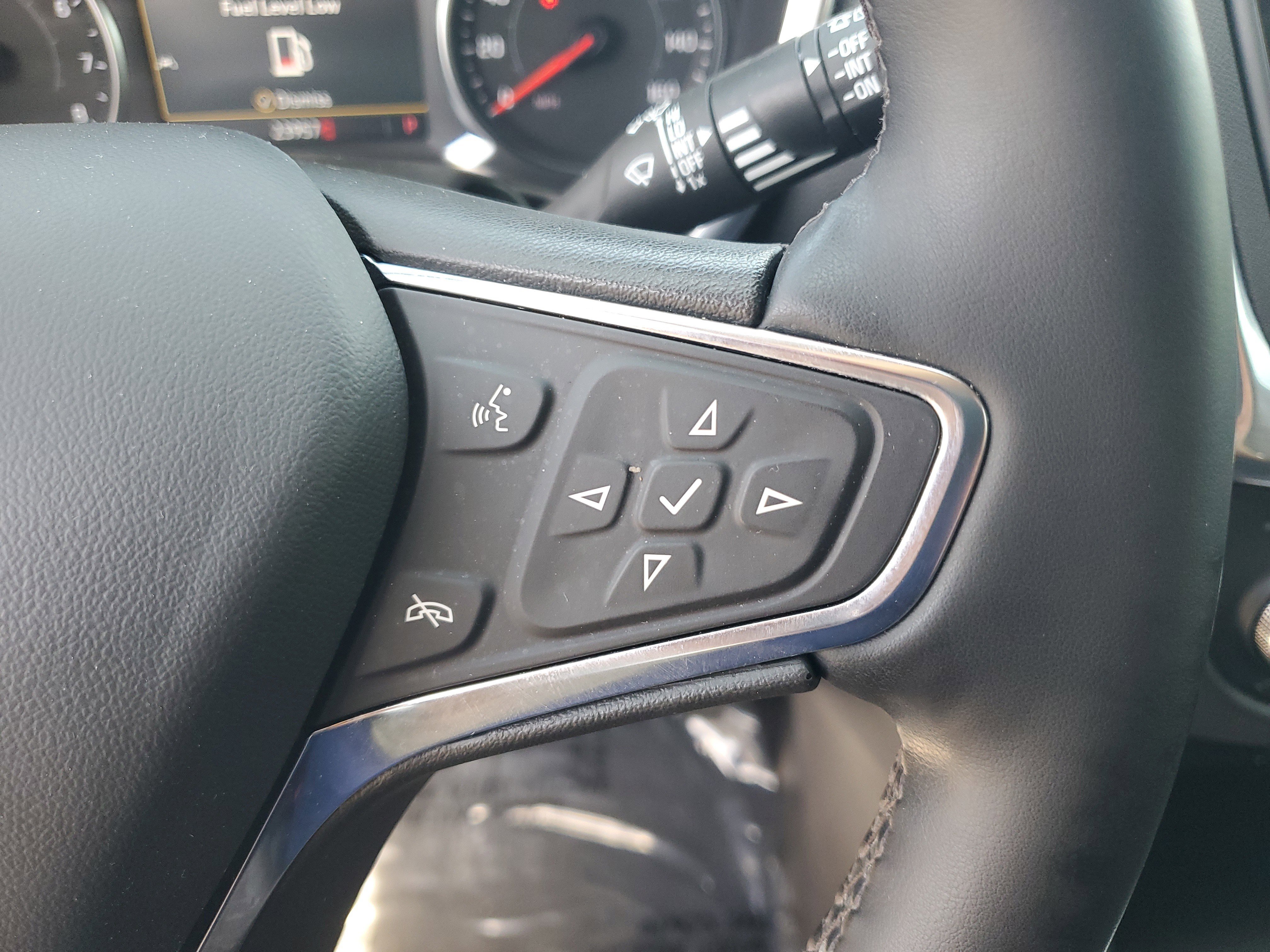 Used 2024 Chevrolet Equinox LT FWD image 20