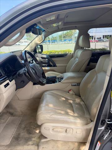 Used 2018 Lexus LX 570 4WD image 22