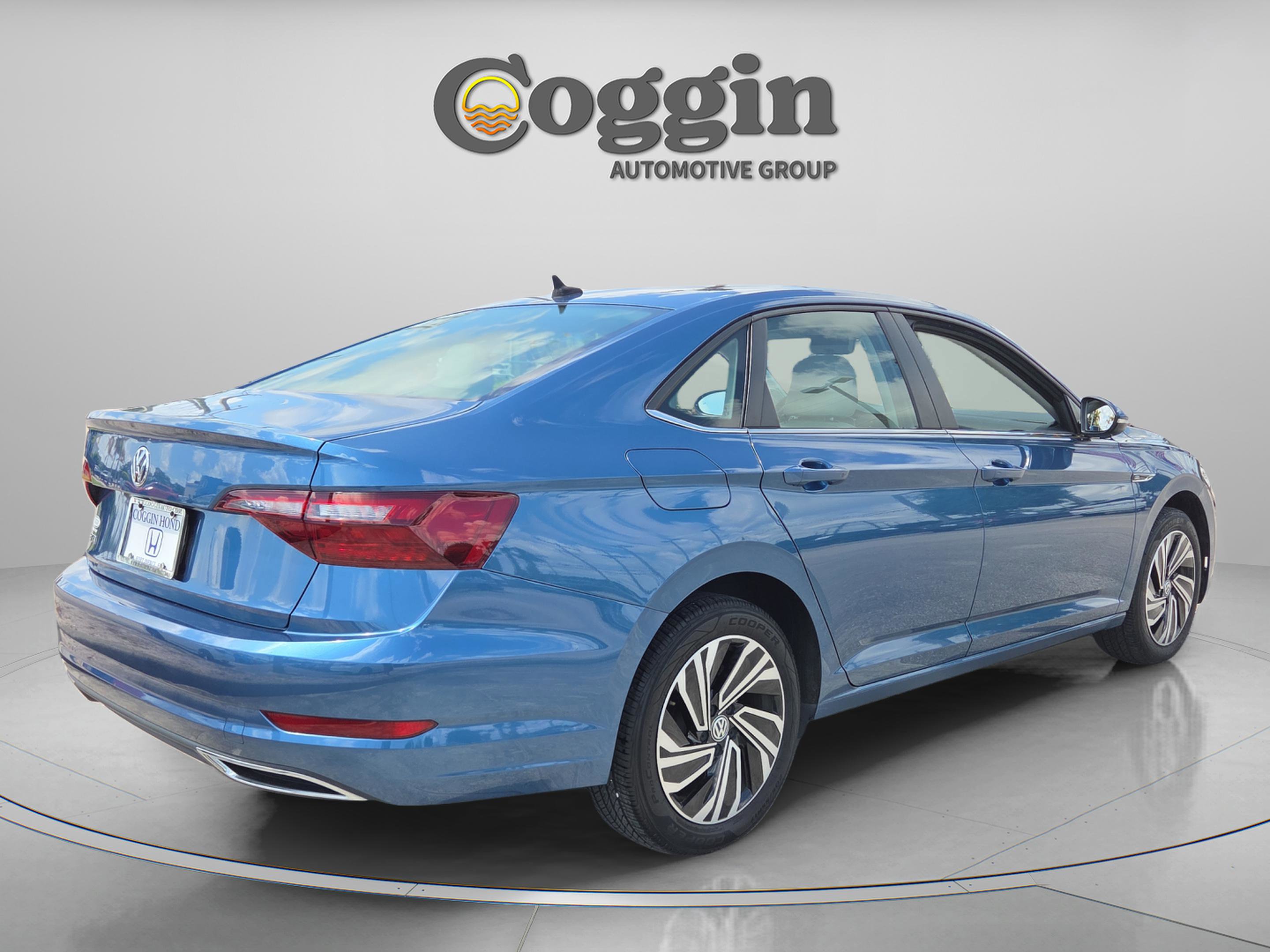 Used 2020 Volkswagen Jetta SEL Premium FWD image 5