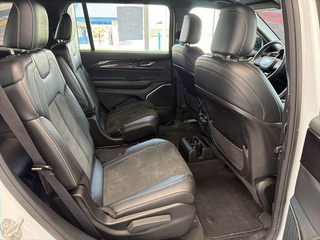 Used 2021 Jeep Grand Cherokee L Laredo AWD/4WD image 11