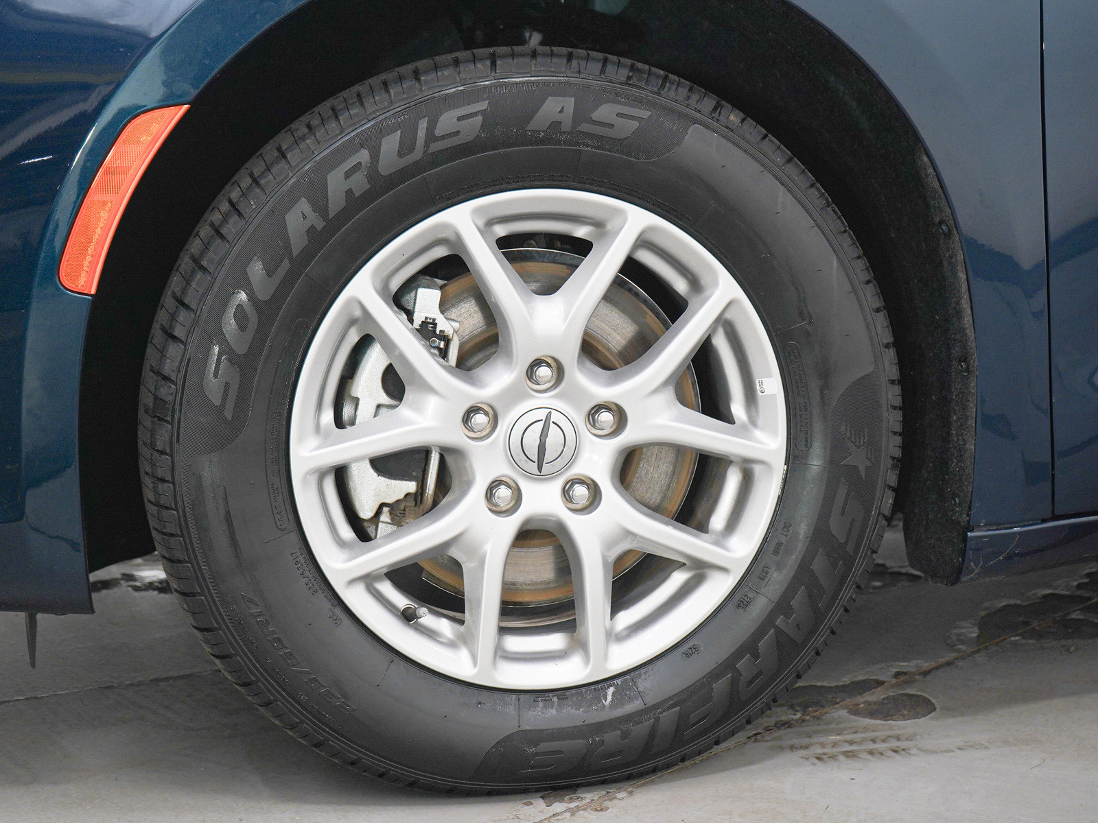 Used 2025 Chrysler Pacifica Select FWD image 29