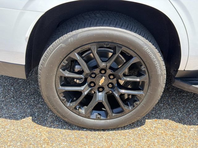 Used 2025 Chevrolet Tahoe LT w/ Comfort Package RWD image 5