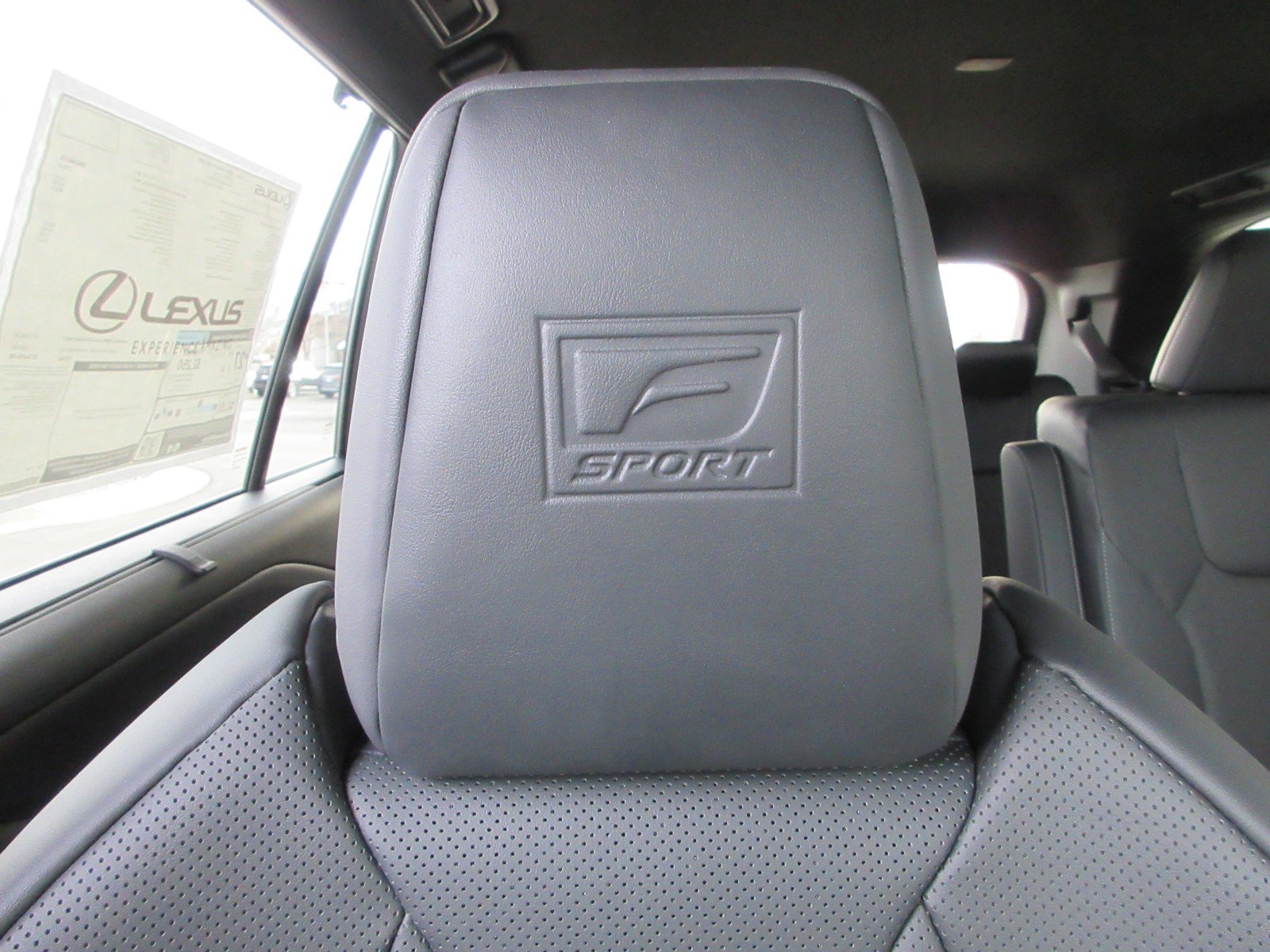 New 2025 Lexus TX 500h AWD image 25