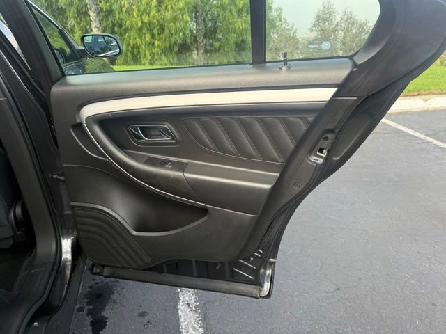 Used 2017 Ford Taurus SEL image 12