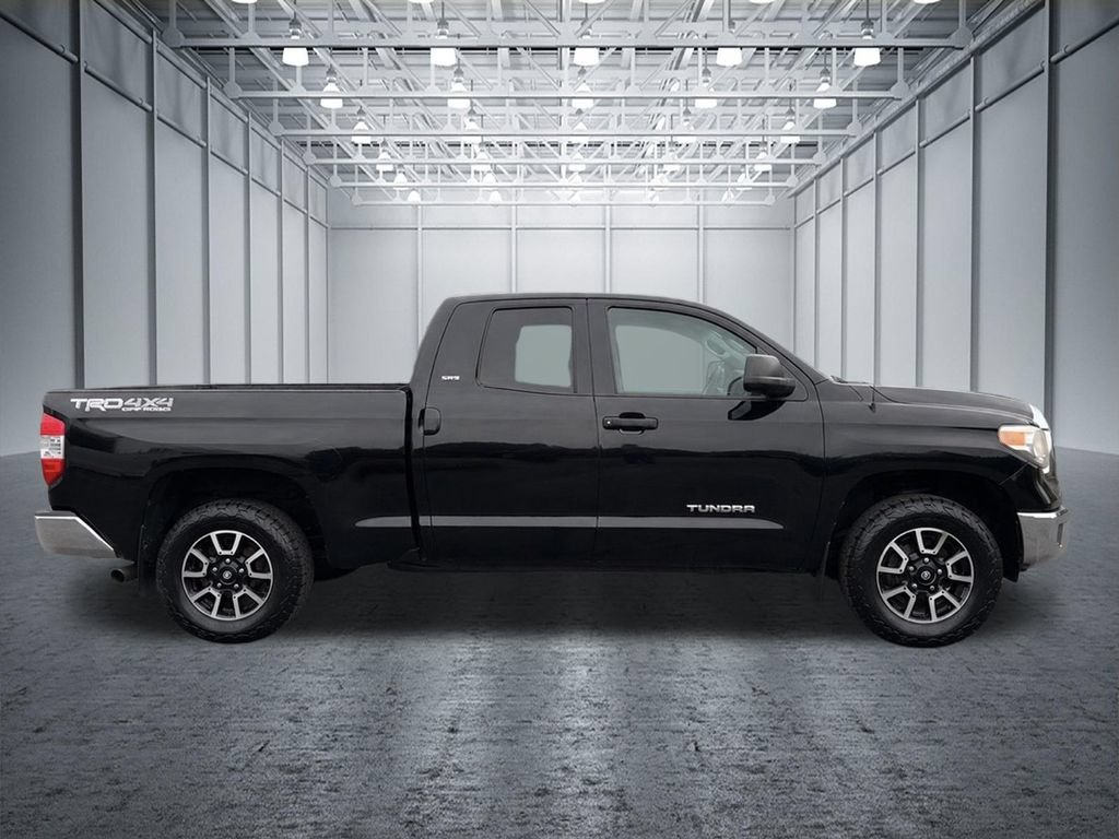 Used 2016 Toyota Tundra SR5 w/ TRD Off Road Package AWD/4WD image 7