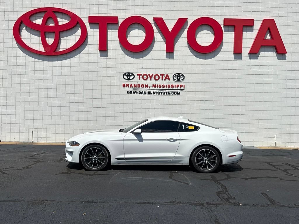 Used 2020 Ford Mustang Coupe w/ Equipment Group 101A RWD image 4