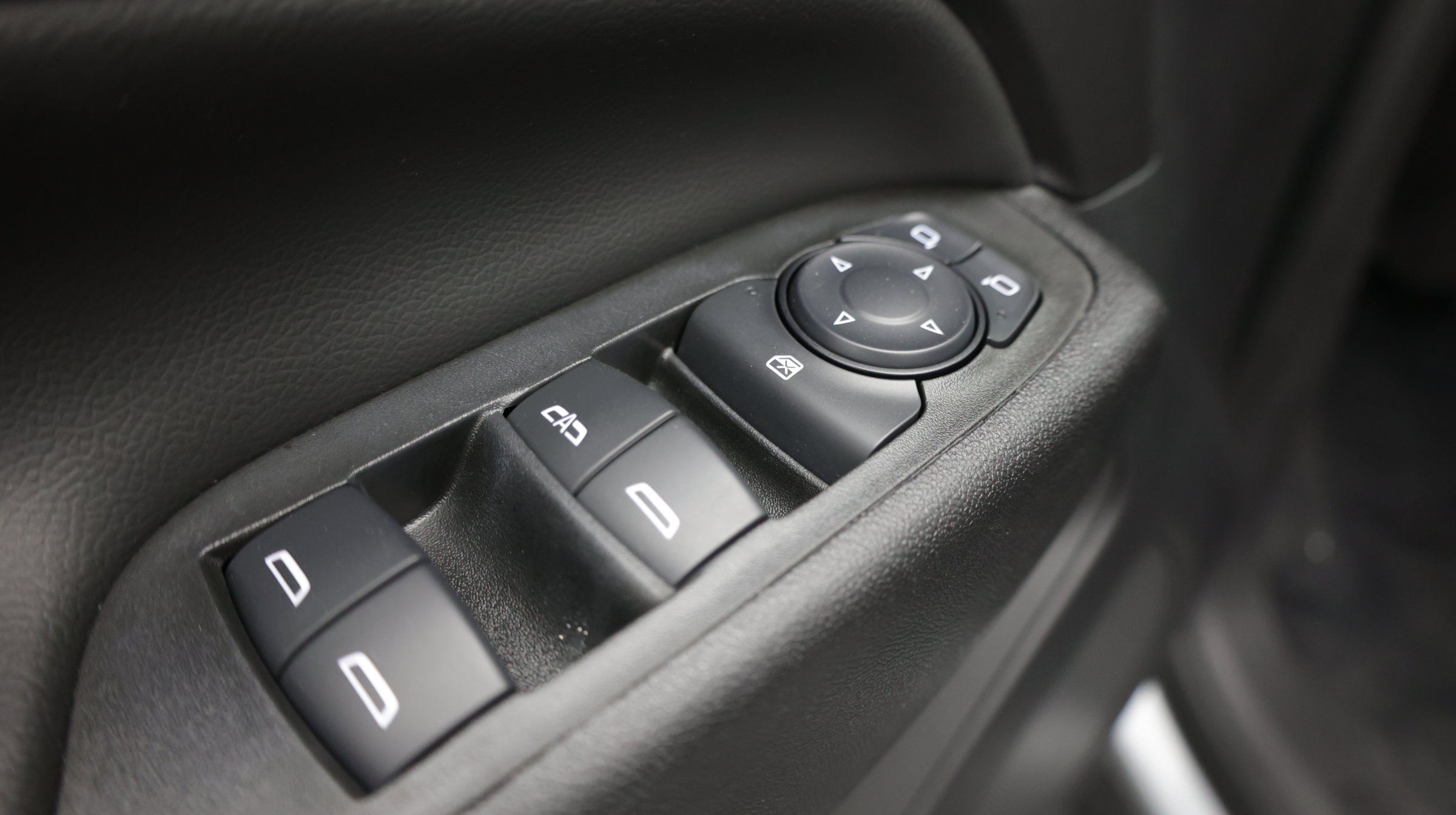Used 2024 Chevrolet Equinox LT AWD/4WD image 13