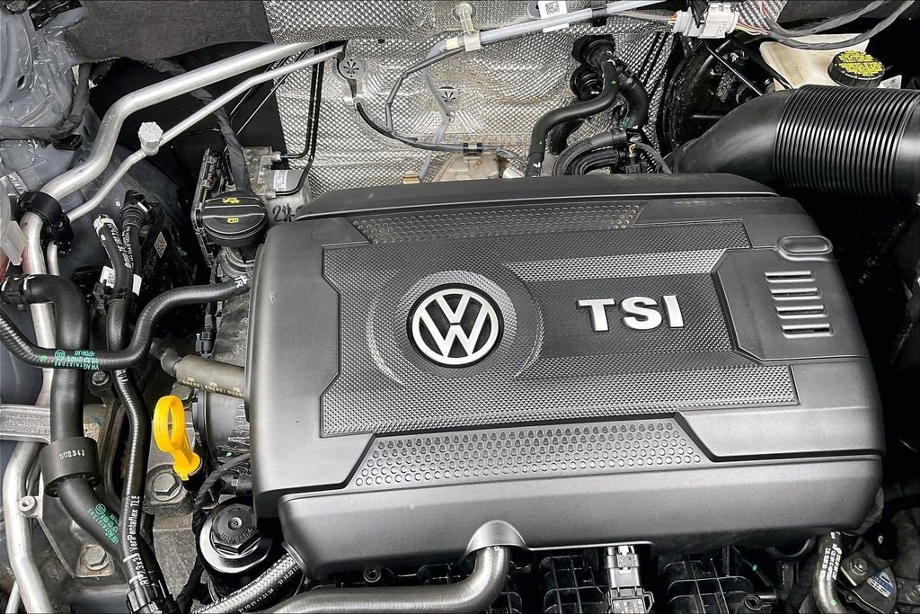 Used 2023 Volkswagen Atlas Cross Sport SEL R-Line image 33