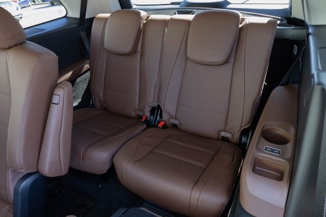 New 2026 Mercedes-Benz GLS 450 4MATIC image 17