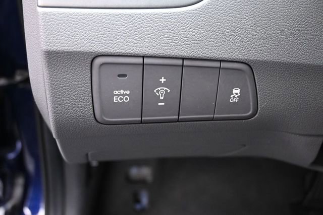 Used 2013 Hyundai Elantra GLS w/ Preferred Pkg FWD image 21