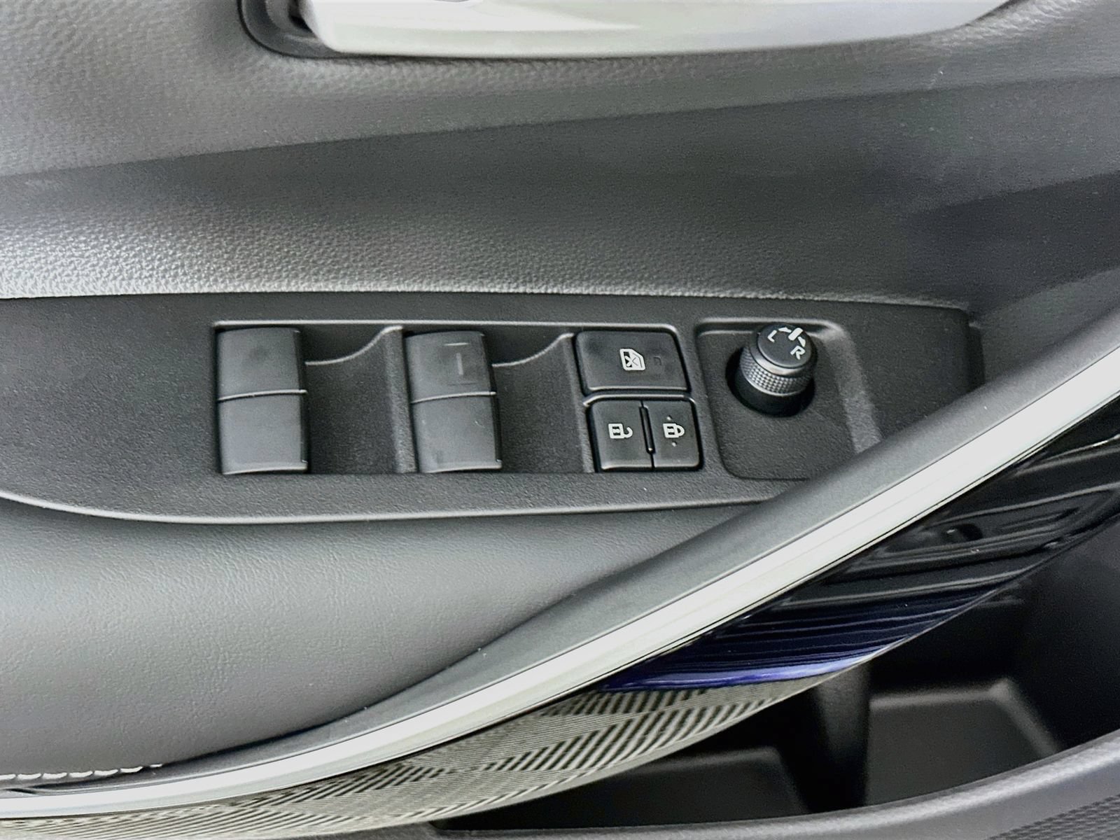 New 2026 Toyota Corolla XLE FWD image 18