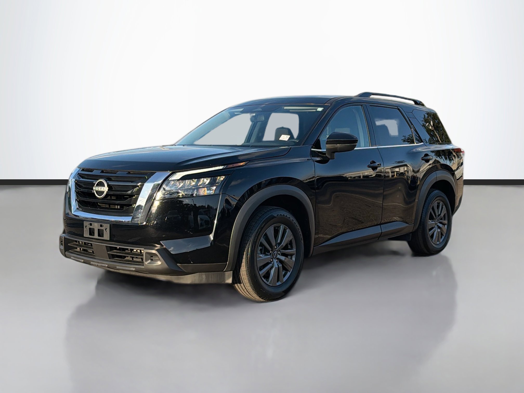 Used 2023 Nissan Pathfinder SV w/ SV Premium Package image 7