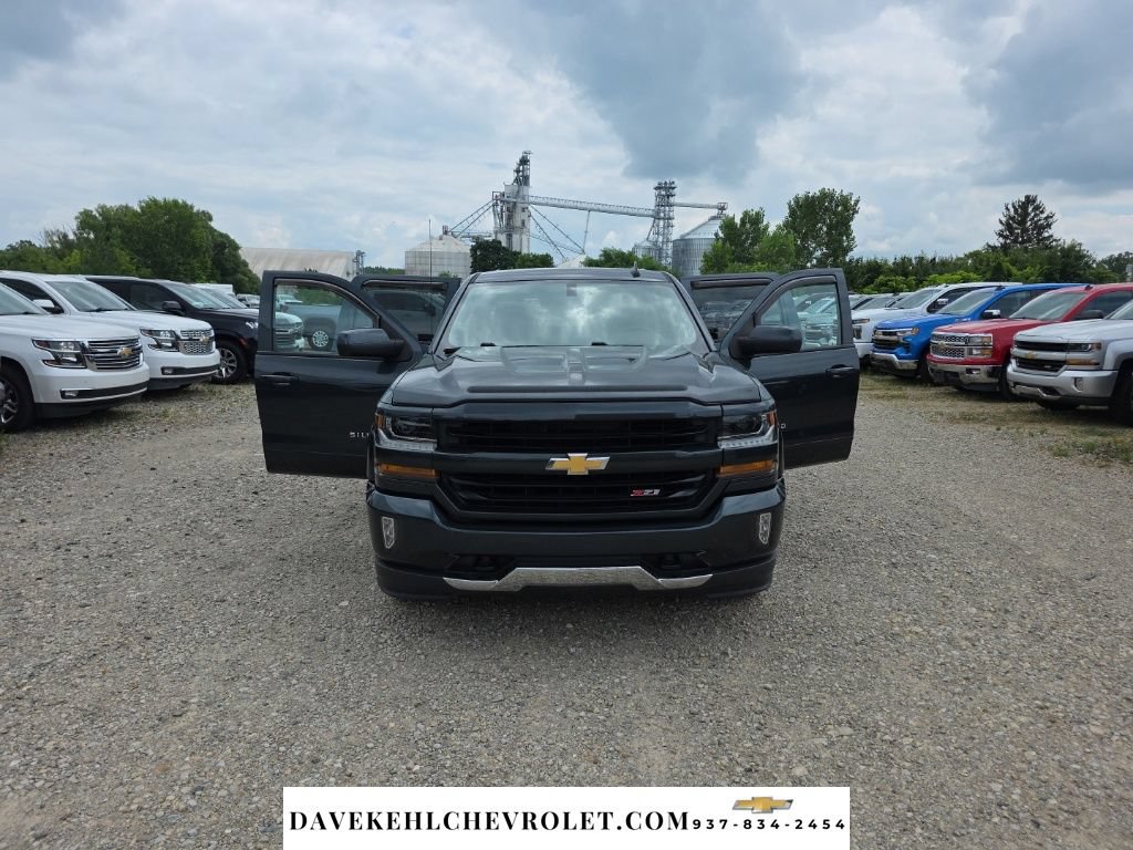Used 2018 Chevrolet Silverado 1500 LT w/ All Star Edition AWD/4WD image 36