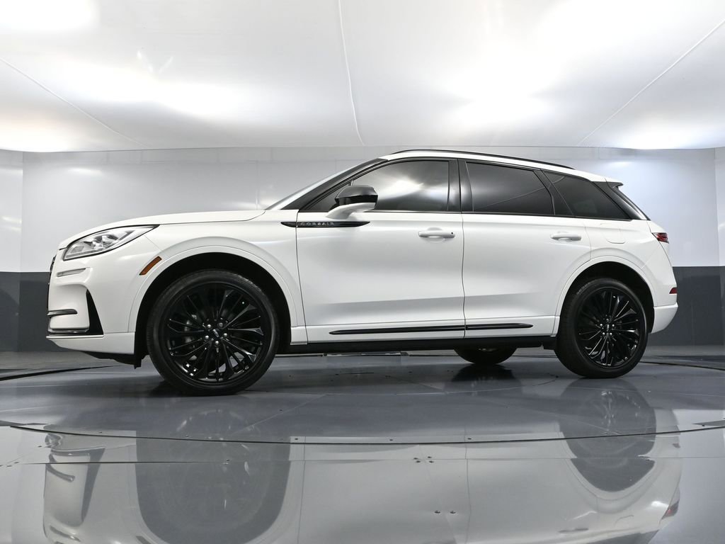 Used 2023 Lincoln Corsair Reserve w/ Jet Appearance Package AWD/4WD image 50