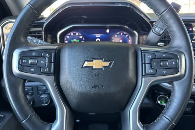 Used 2025 Chevrolet Silverado 2500 LT w/ Convenience Package image 36