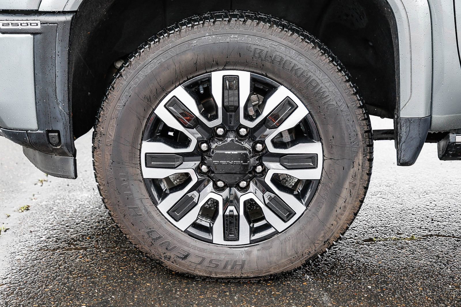 Used 2024 GMC Sierra 2500 Denali Ultimate w/ Max Trailering Package image 9