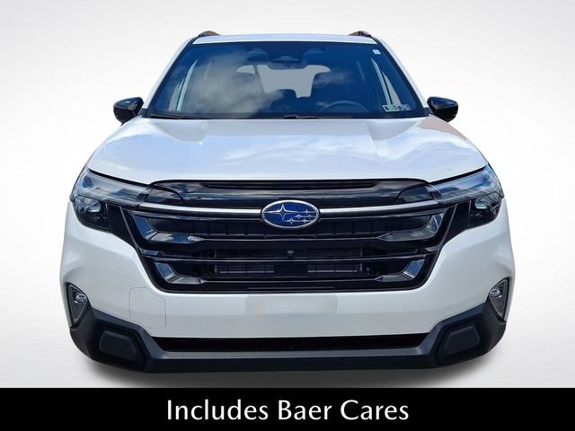 Used 2025 Subaru Forester Touring AWD/4WD image 2