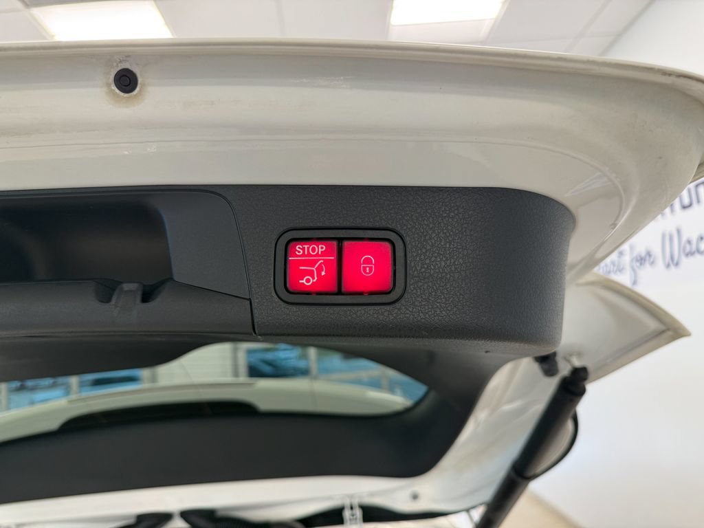 Used 2021 Mercedes-Benz GLB 250 image 37