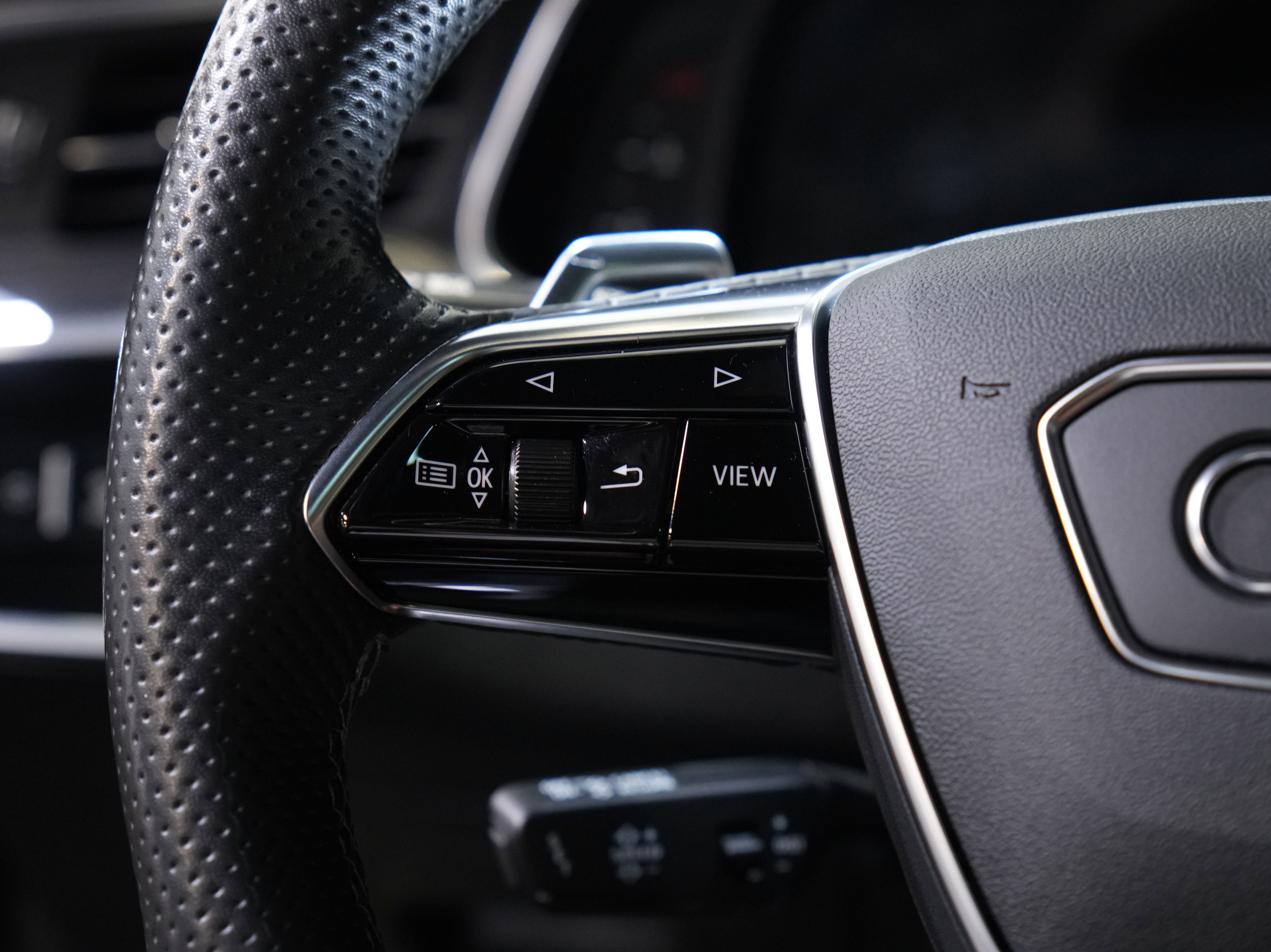 Used 2022 Audi RS 6 image 39