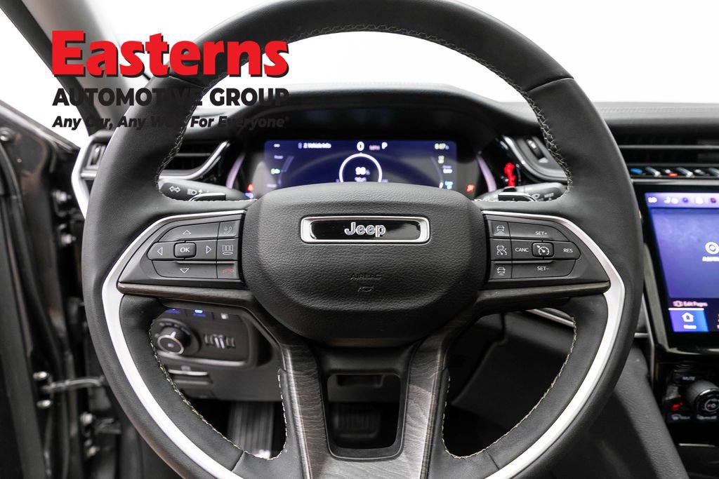 Used 2023 Jeep Grand Cherokee 4WD 4xe image 10