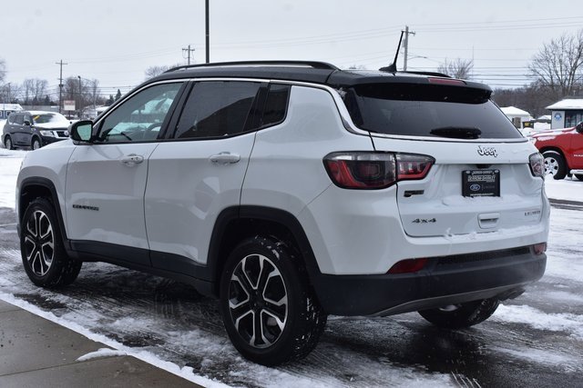 Used 2022 Jeep Compass Limited w/ Sun and Sound Group image 10